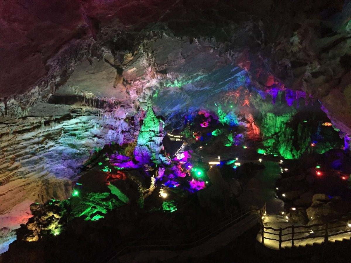 溶洞旅游开发规划设计与灯光展示空间参考